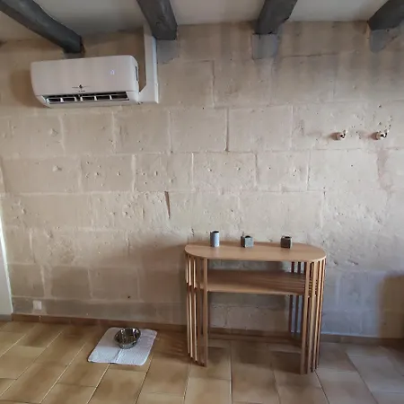 Апартаменты Centre Historique T2 Rdc Ла-Рош-Позе